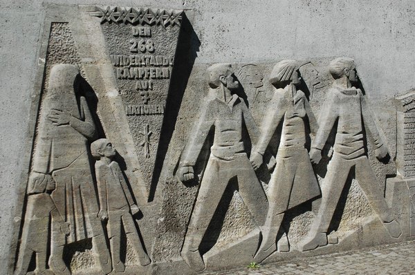 05-Mahnmal-Geschwister-Scholl-Bittermark.JPG